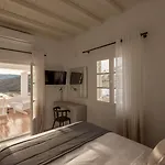 Cova Mykonos 4*