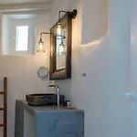 Aparthotel Cova Mykonos 4*