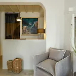 Cova Mykonos Elia (Mykonos)