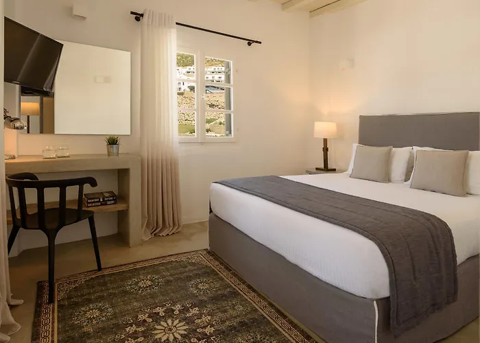 Cova Mykonos Elia (Mykonos)