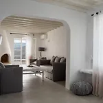 アパートホテル Cova Mykonos 4*