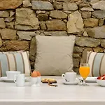 Cova Mykonos アパートホテル 4*