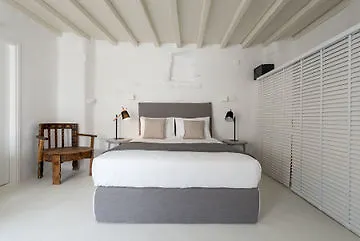Cova Mykonos