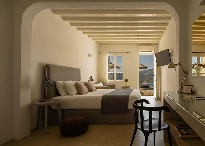 كوفا ميكونوس سويتس