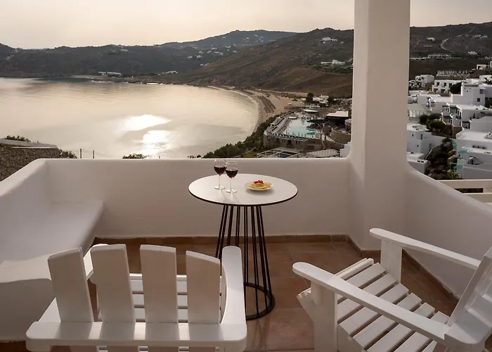 Cova Mykonos Apartahotel 4*