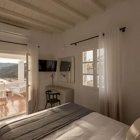 كوفا ميكونوس سويتس 4*