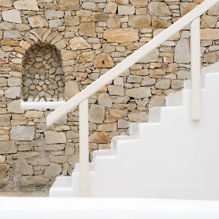 كوفا ميكونوس سويتس 4*