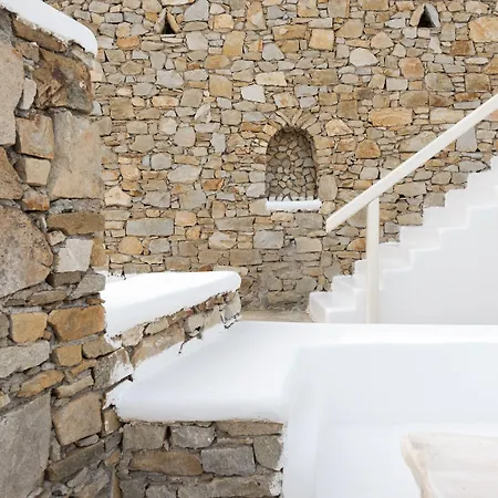 كوفا ميكونوس سويتس 4*